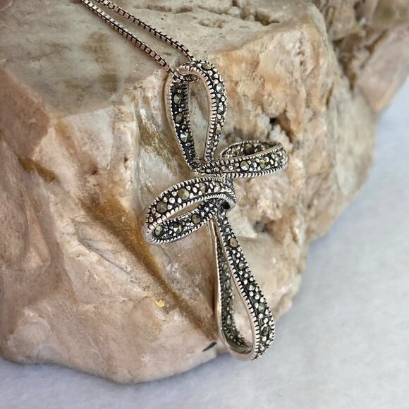 Sterling Silver 925 1.5" Dimensional Marcasite Cross Pendant Necklace 18" Chain - Picture 4 of 16